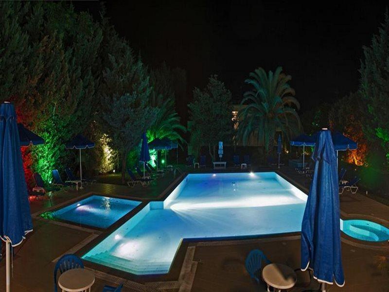 Francisco Beach Hotel Agios Andreas  Extérieur photo