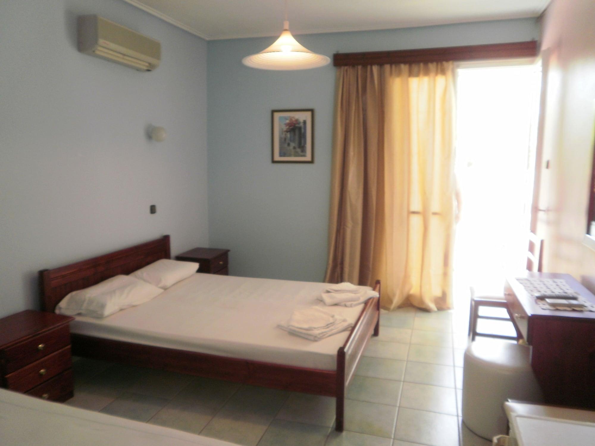 Francisco Beach Hotel Agios Andreas  Extérieur photo