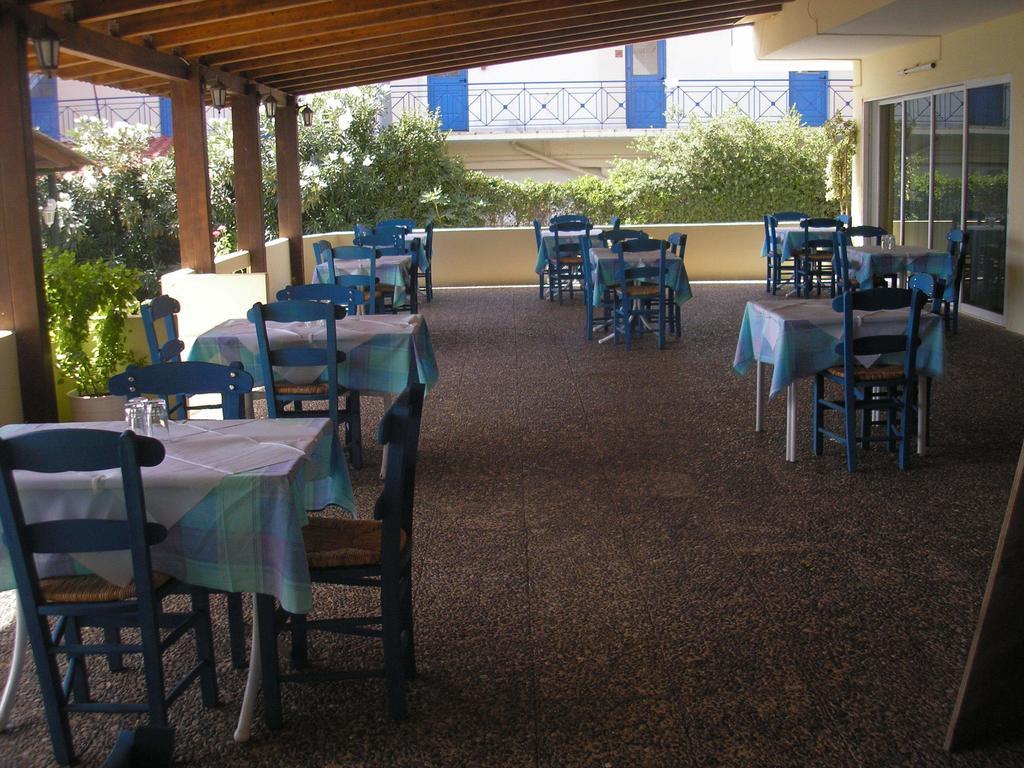 Francisco Beach Hotel Agios Andreas  Extérieur photo